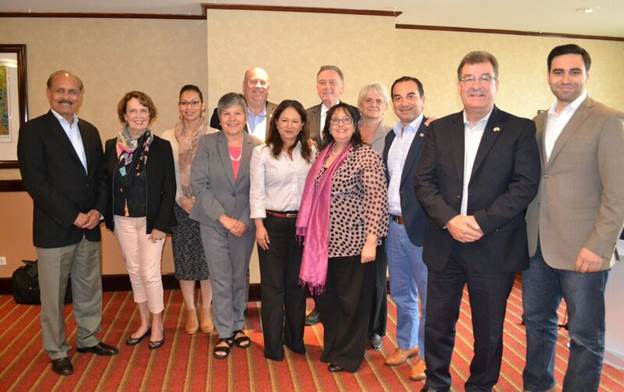 Meeting
    with the Inter-Institutional Working Group on Women, Peace and Security, 
    Guatemala City, Guatemala, 31 August 2016.