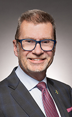 Photo - Doug Eyolfson - Click to open the Member of Parliament profile