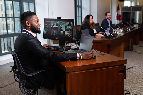 House Administration staff supporting a committee 